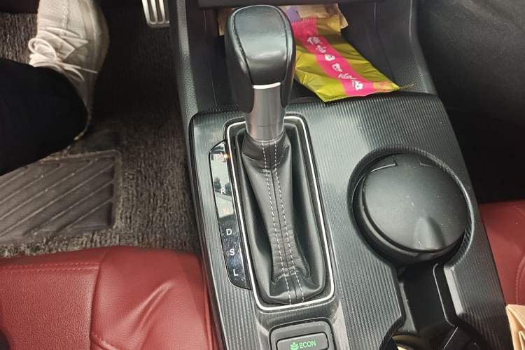 Used Honda Civic 2022 240TURBO CVT Dynamic Edition Gear Lever