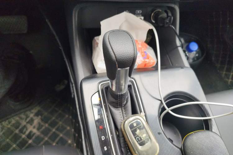 Used Honda Civic 2022 240TURBO CVT Dynamic Edition Gear Lever
