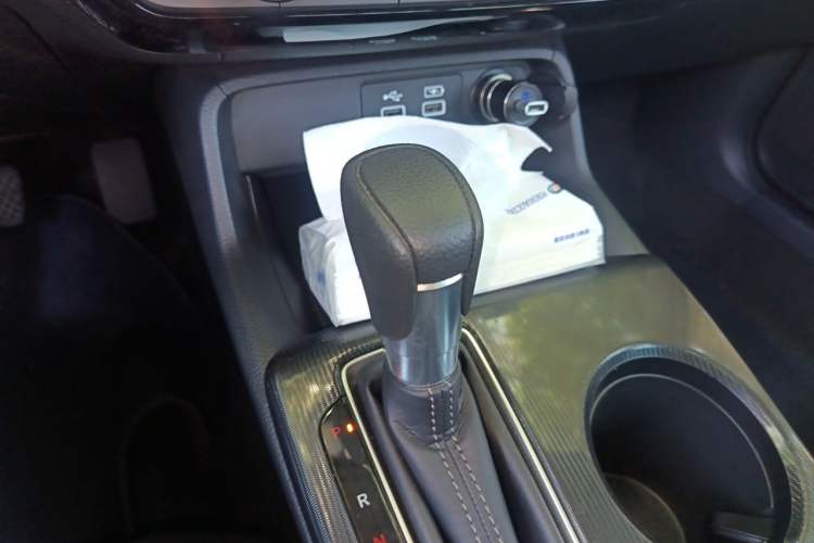 Used Honda Civic 2022 240TURBO CVT Dynamic Edition Gear Lever