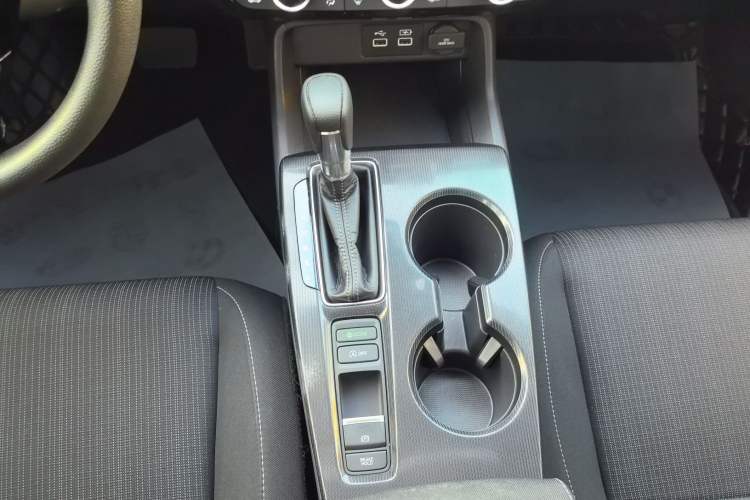 Used Honda Civic 2022 240TURBO CVT Dynamic Edition Gear Lever