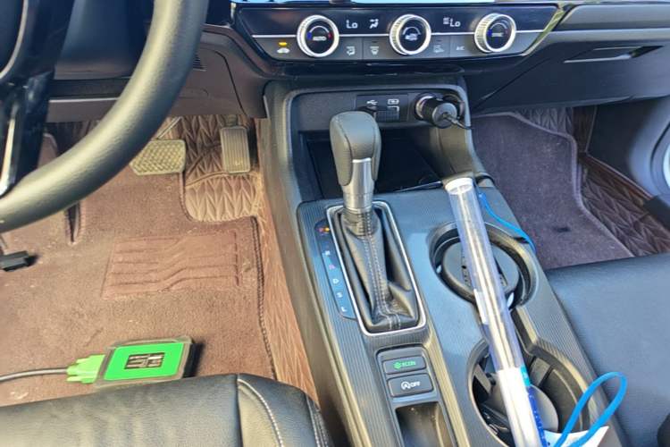 Used Honda Civic 2022 240TURBO CVT Dynamic Edition Gear Lever