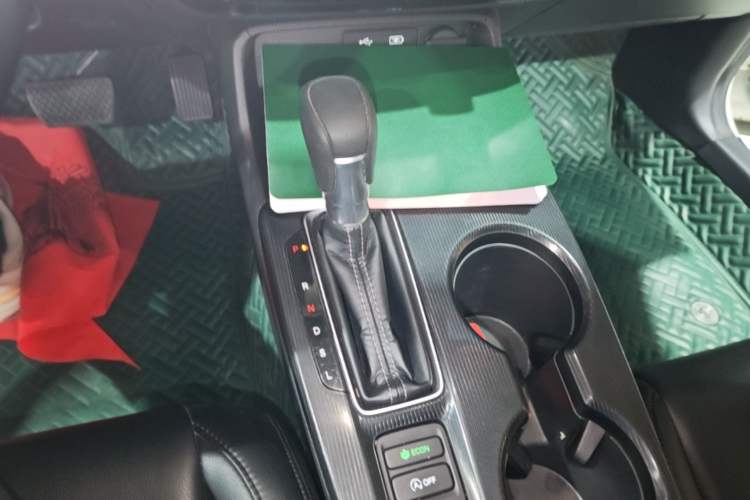 Used Honda Civic 2022 240TURBO CVT Dynamic Edition Gear Lever