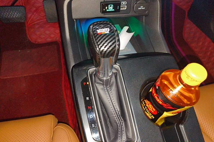 Used Honda Civic 2022 240TURBO CVT Dynamic Edition Gear Lever