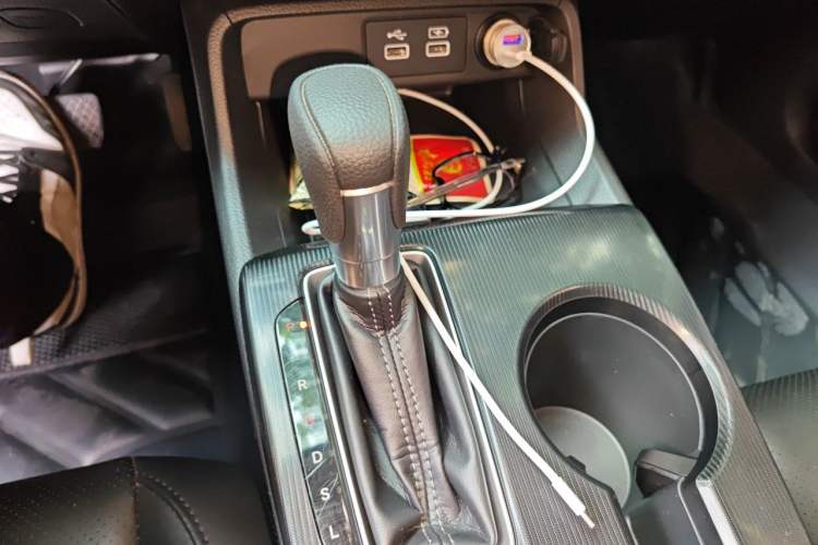 Used Honda Civic 2022 240TURBO CVT Dynamic Edition Gear Lever