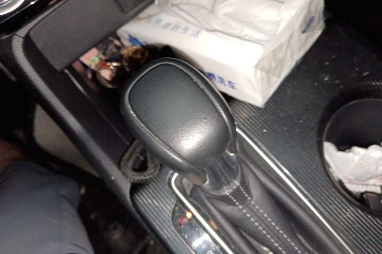 Used Honda Civic 2022 240TURBO CVT Dynamic Edition Gear Lever