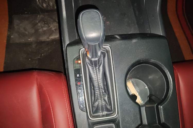 Used Honda Civic 2022 240TURBO CVT Dynamic Edition Gear Lever