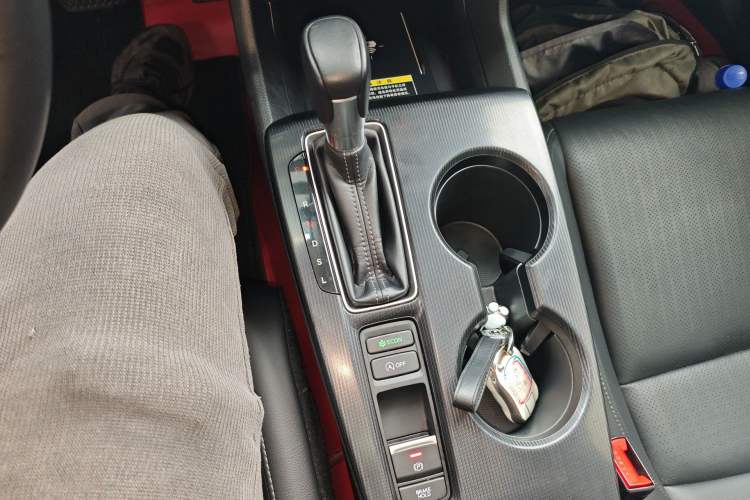 Used Honda Civic 2022 240TURBO CVT Dynamic Control Version Gear Lever
