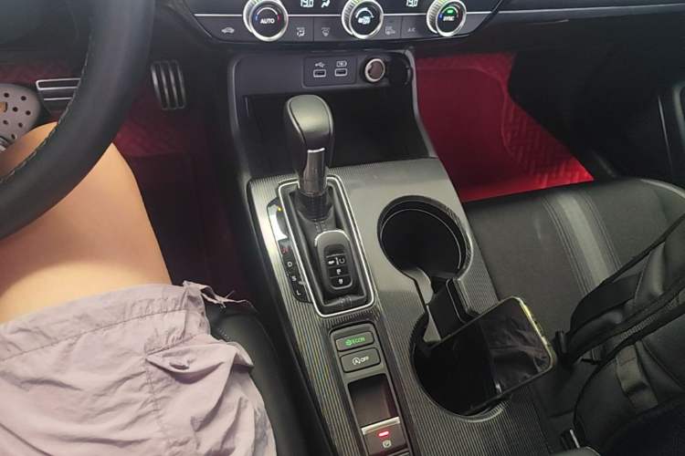 Used Honda Civic 2022 240TURBO CVT Dynamic Edition Gear Lever