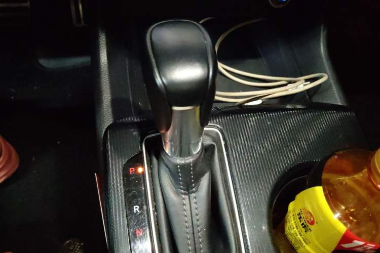 Used Honda Civic 2022 240TURBO CVT Dynamic Edition Gear Lever