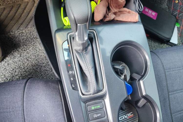 Used Honda Civic 2022 240TURBO CVT Dynamic Edition Gear Lever