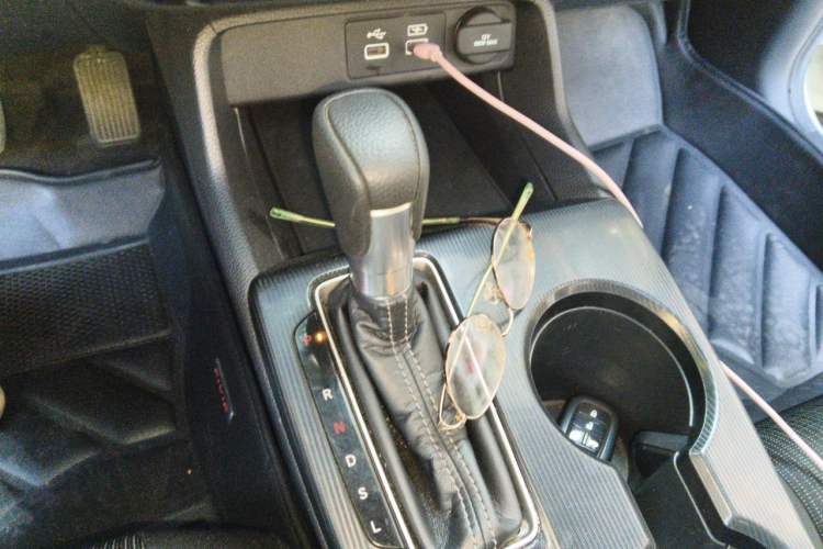 Used Honda Civic 2022 240TURBO CVT Dynamic Edition Gear Lever