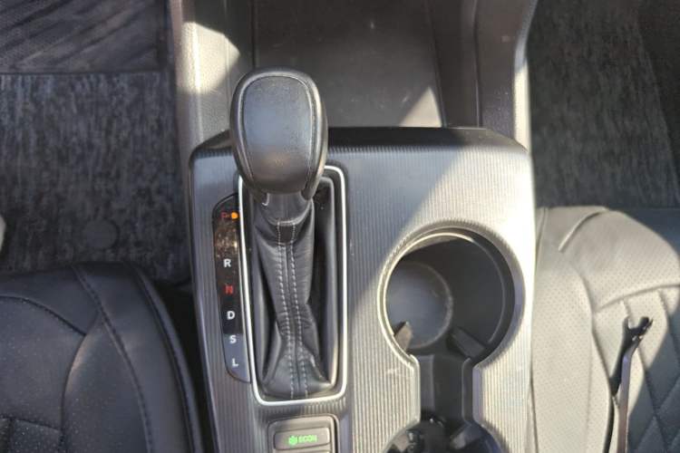 Used Honda Civic 2022 240TURBO CVT Dynamic Edition Gear Lever