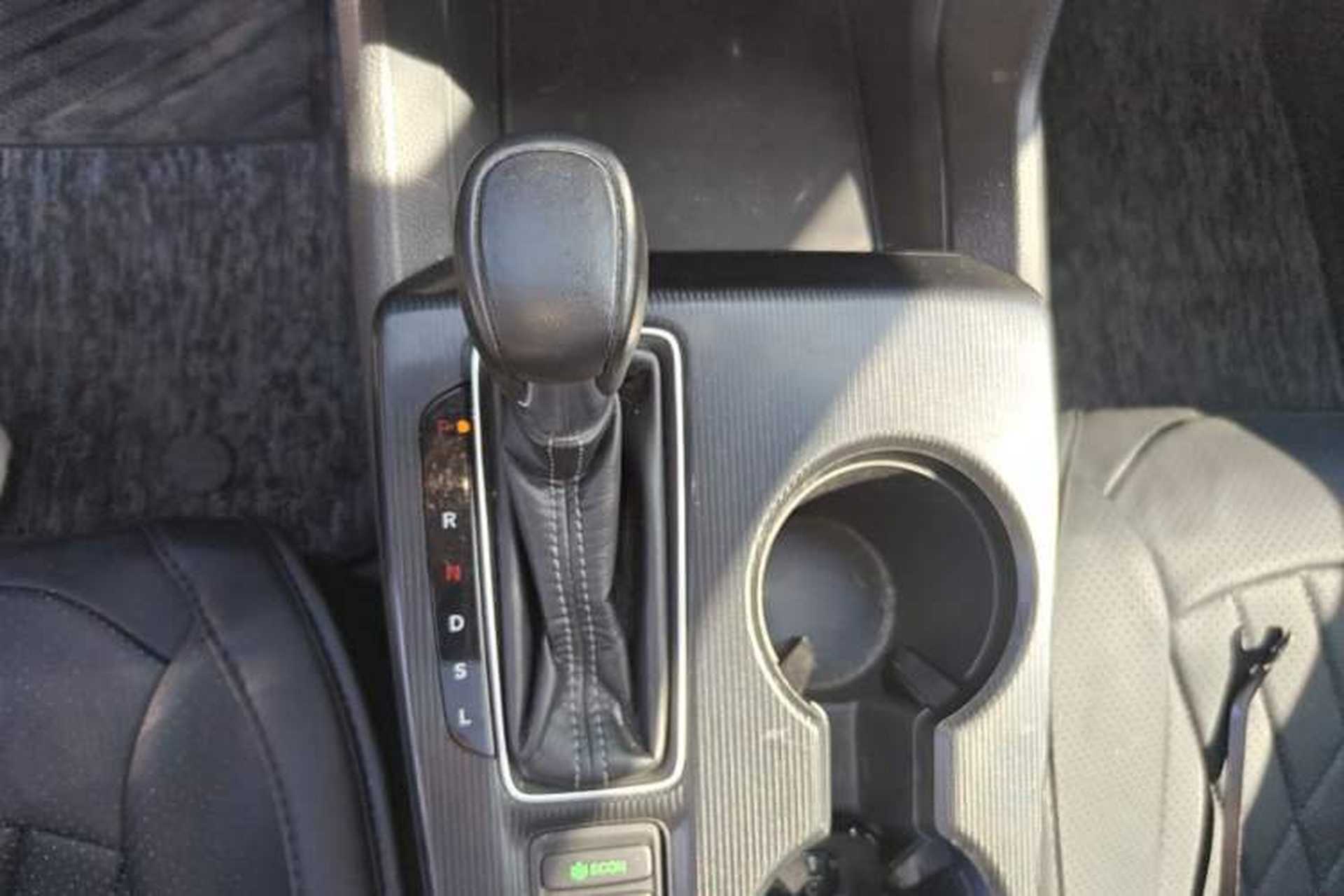 Used Honda Civic 2022 240TURBO CVT Dynamic Edition Gear Lever