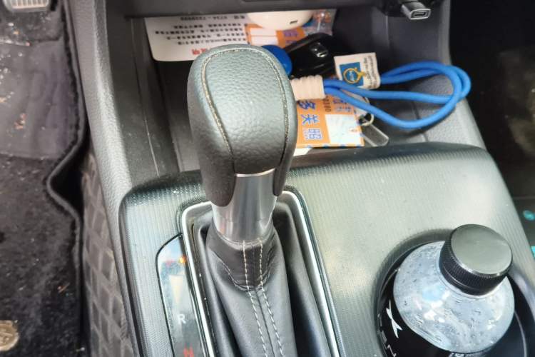 Used Honda Civic 2022 240TURBO CVT Dynamic Edition Gear Lever