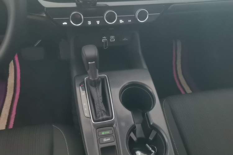 Used Honda Civic 2022 240TURBO CVT Dynamic Edition Gear Lever