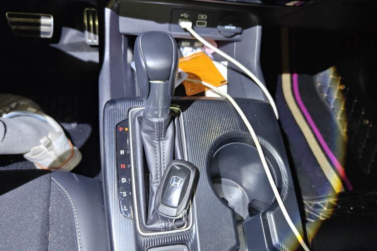 Used Honda Civic 2022 240TURBO CVT Dynamic Edition Gear Lever