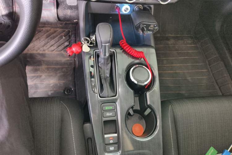 Used Honda Civic 2022 240TURBO CVT Dynamic Edition Gear Lever
