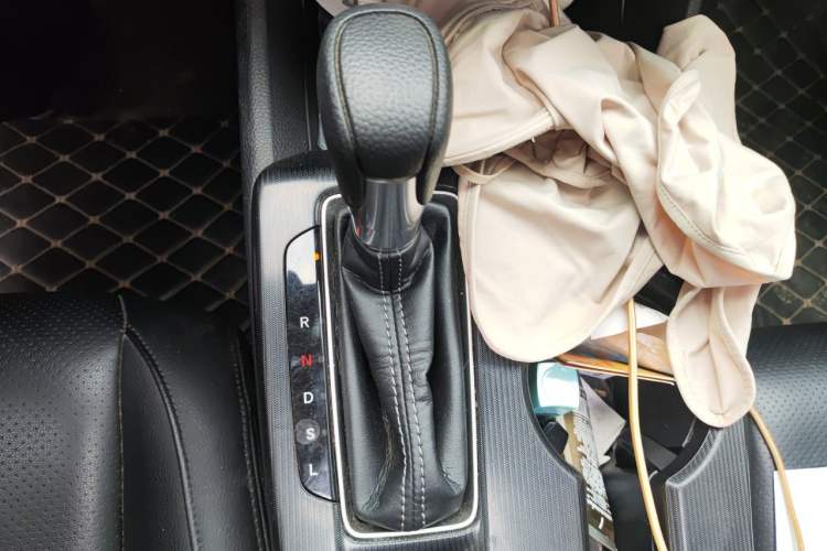 Used Honda Civic 2022 240TURBO CVT Dynamic Edition Gear Lever