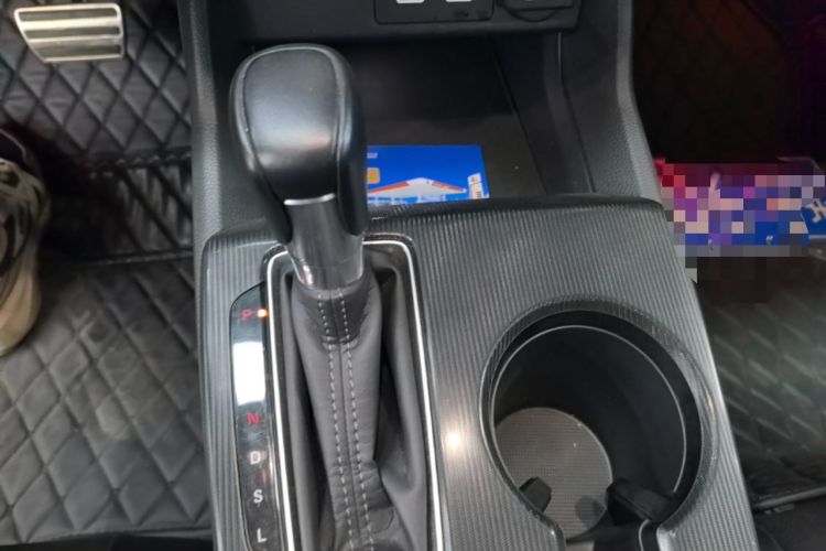 Used Honda Civic 2022 240TURBO CVT Dynamic Edition Gear Lever