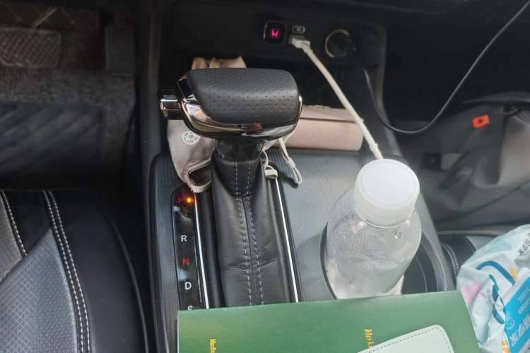 Used Honda Civic 2022 240TURBO CVT Dynamic Edition Gear Lever