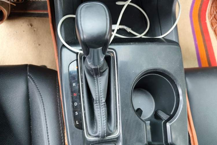 Used Honda Civic 2022 240TURBO CVT Dynamic Edition Gear Lever
