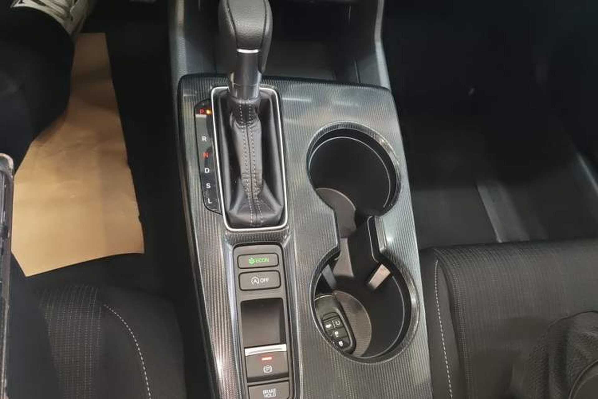Used Honda Civic 2022 240TURBO CVT Dynamic Edition Gear Lever