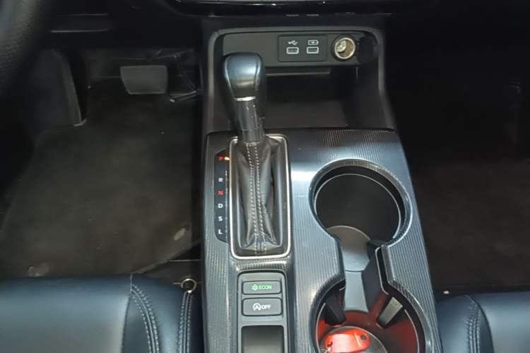 Used Honda Civic 2022 240TURBO CVT Dynamic Edition Gear Lever