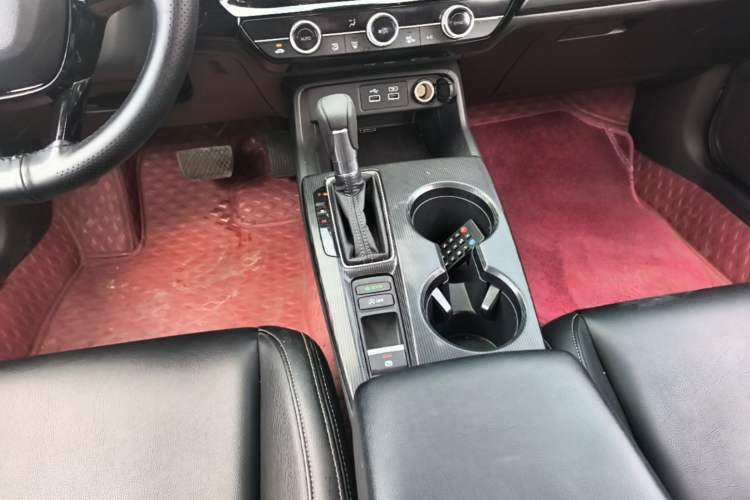 Used Honda Civic 2022 240TURBO CVT Dynamic Edition Gear Lever