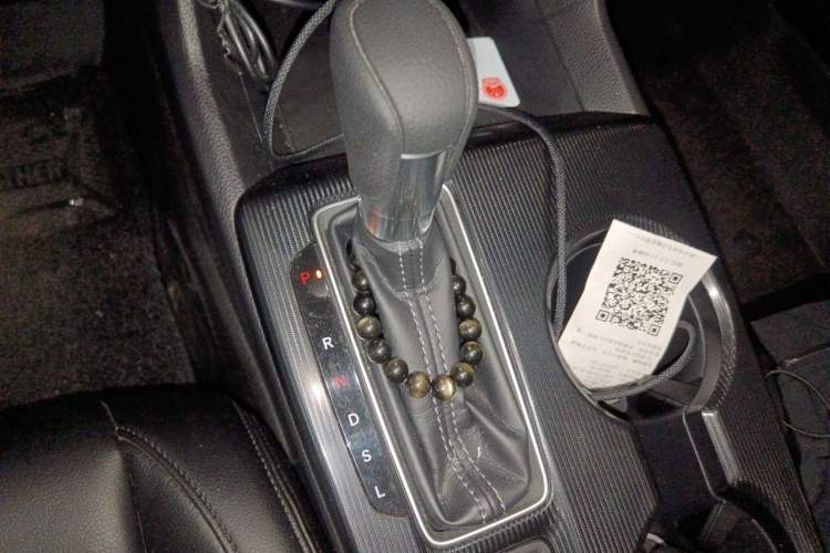 Used Honda Civic 2022 240TURBO CVT Dynamic Edition Gear Lever