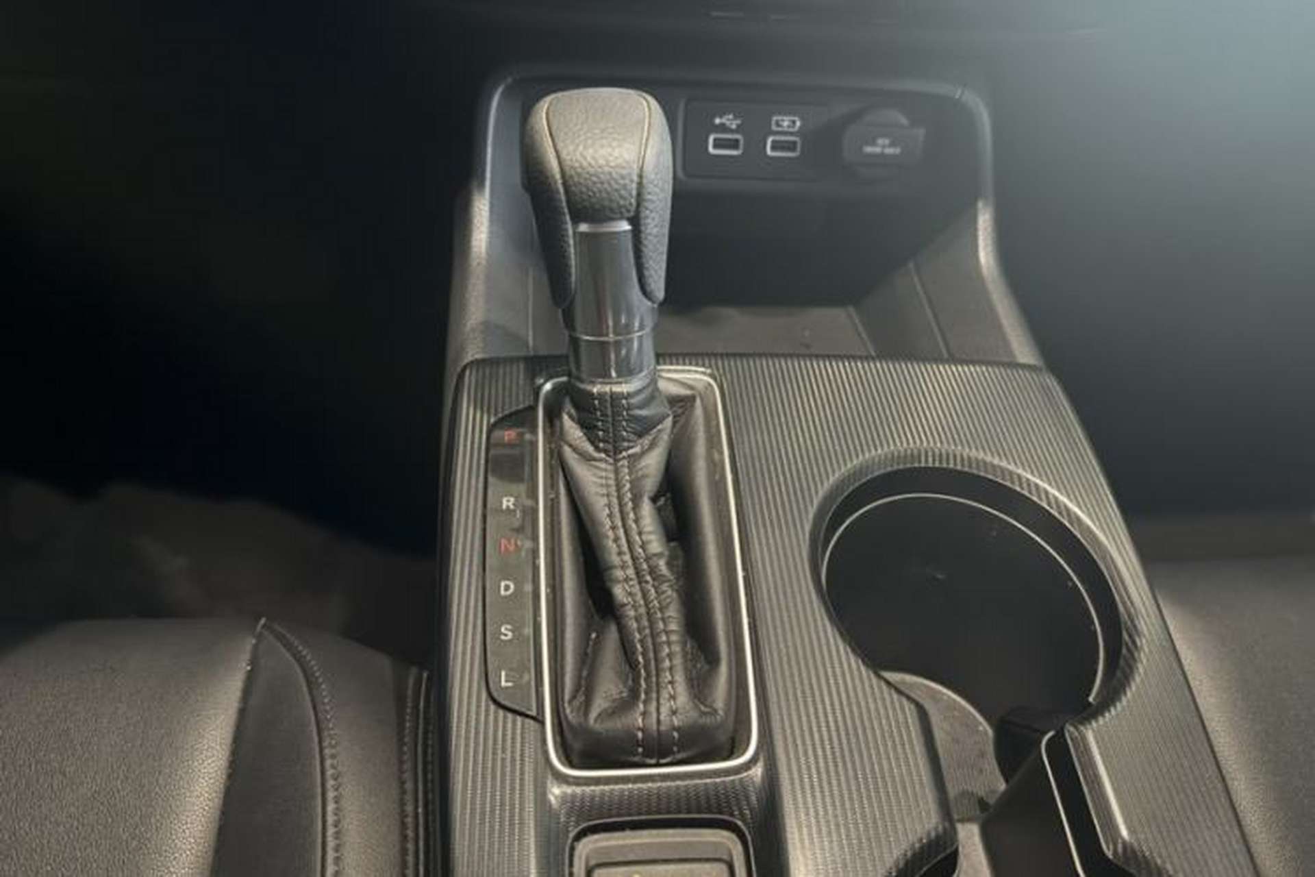 Used Honda Civic 2022 240TURBO CVT Dynamic Edition Gear Lever