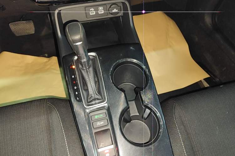 Used Honda Civic 2022 240TURBO CVT Dynamic Edition Gear Lever