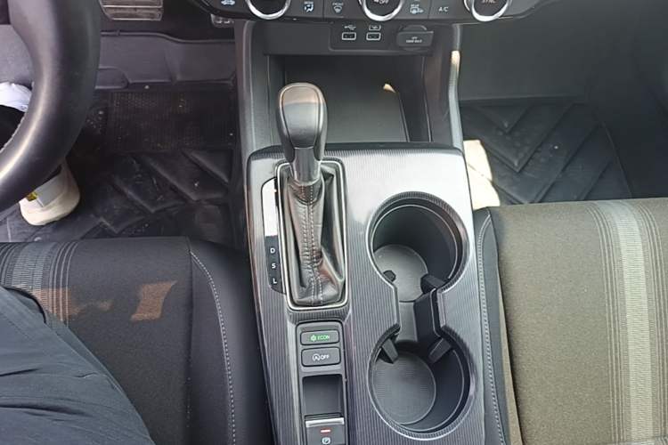 Used Honda Civic 2022 240TURBO CVT Dynamic Edition Gear Lever