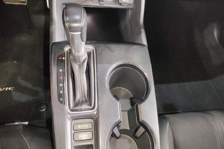 Used Honda Civic 2022 240TURBO CVT Dynamic Edition Gear Lever
