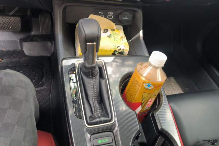 Used Honda Civic 2022 240TURBO CVT Dynamic Edition Gear Lever