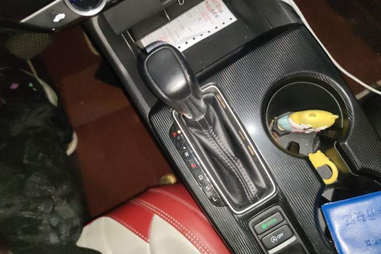 Used Honda Civic 2022 180TURBO CVT Shangqing Edition Gear Lever