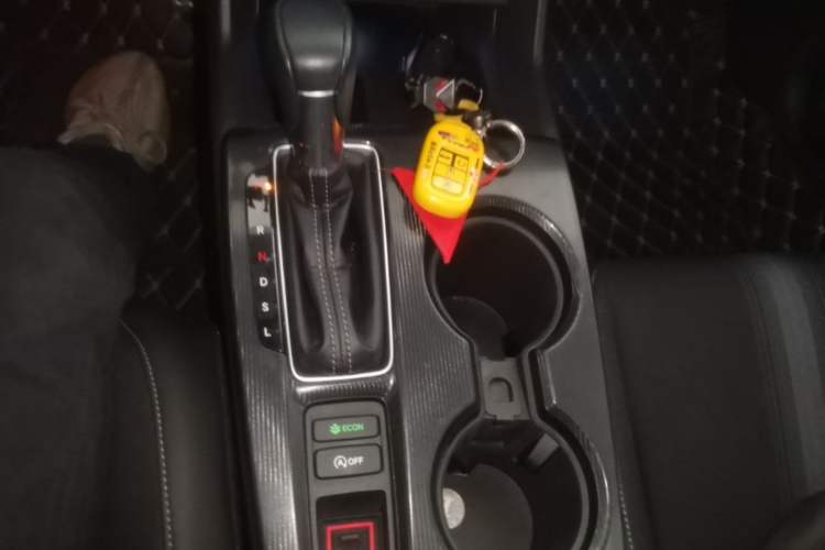 Used Honda Civic 2022 240TURBO CVT Dynamic Edition Gear Lever
