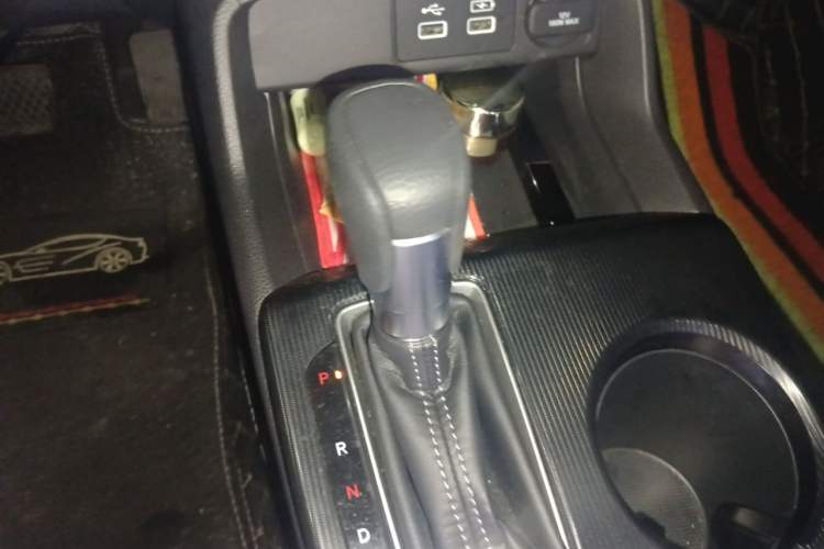 Used Honda Civic 2022 240TURBO CVT Dynamic Edition Gear Lever