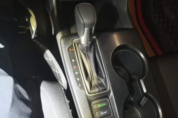 Used Honda Civic 2022 240TURBO CVT Dynamic Edition Gear Lever