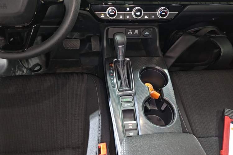 Used Honda Civic 2022 240TURBO CVT Dynamic Edition Gear Lever