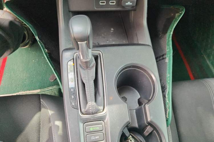 Used Honda Civic 2022 240TURBO CVT Dynamic Edition Gear Lever