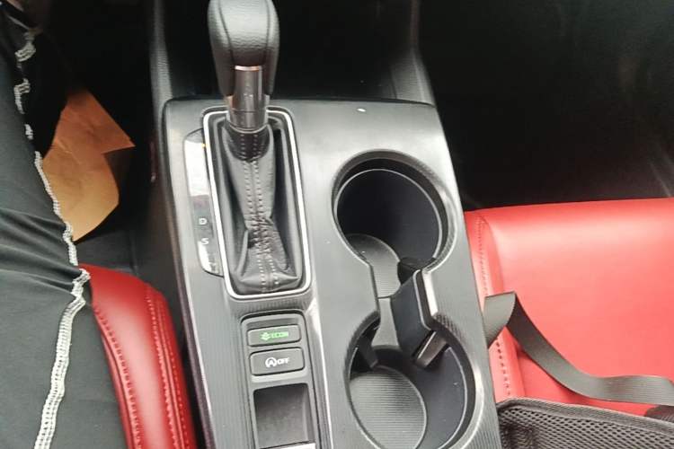 Used Honda Civic 2022 240TURBO CVT Dynamic Edition Gear Lever