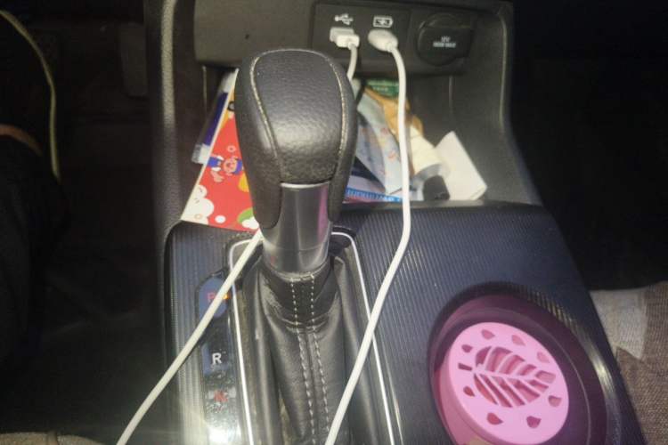 Used Honda Civic 2022 240TURBO CVT Dynamic Edition Gear Lever