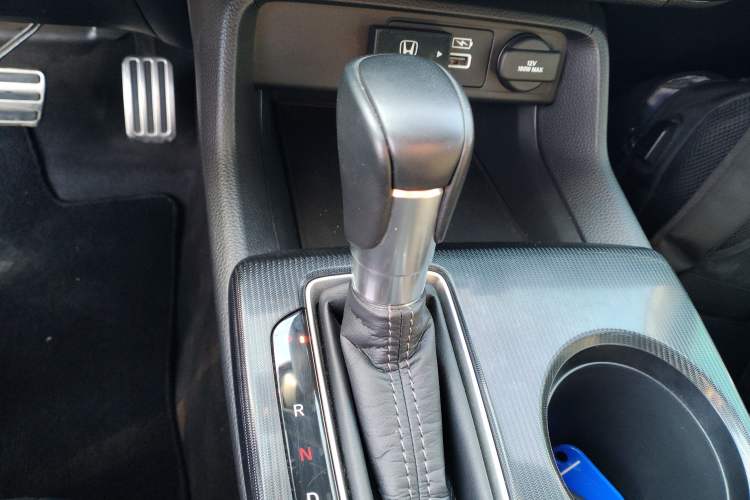 Used Honda Civic 2022 240TURBO CVT Dynamic Edition Gear Lever