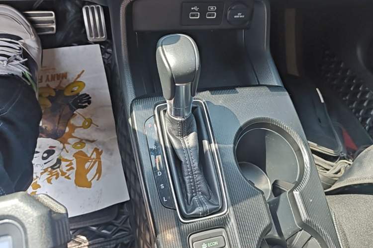 Used Honda Civic 2022 240TURBO CVT Dynamic Edition Gear Lever