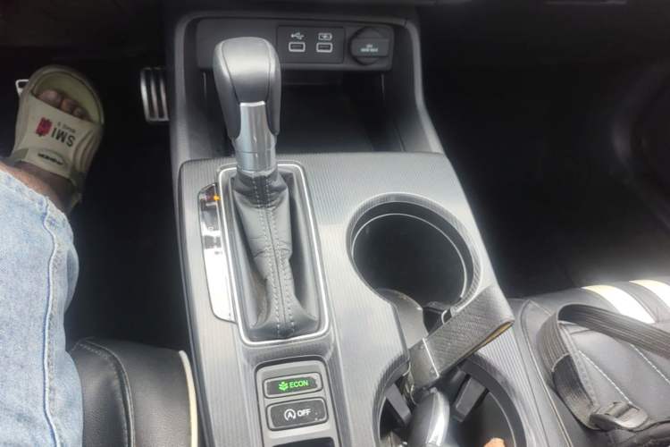Used Honda Civic 2022 240TURBO CVT Dynamic Edition Gear Lever