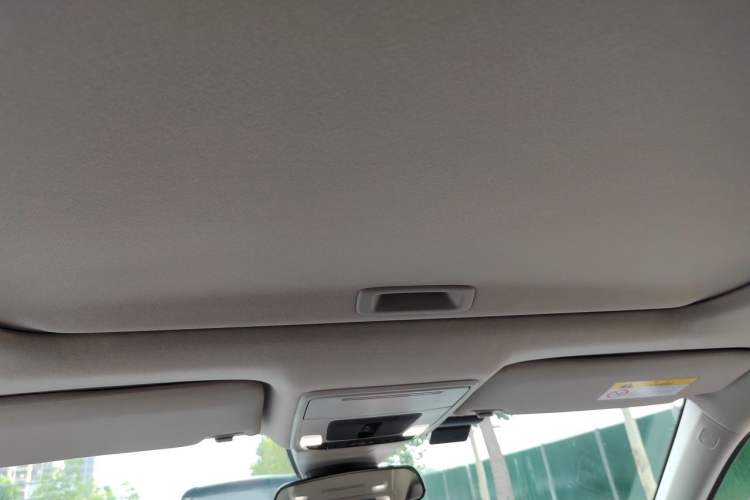 Used Honda Civic 2022 240TURBO CVT Dynamic Edition Headliner