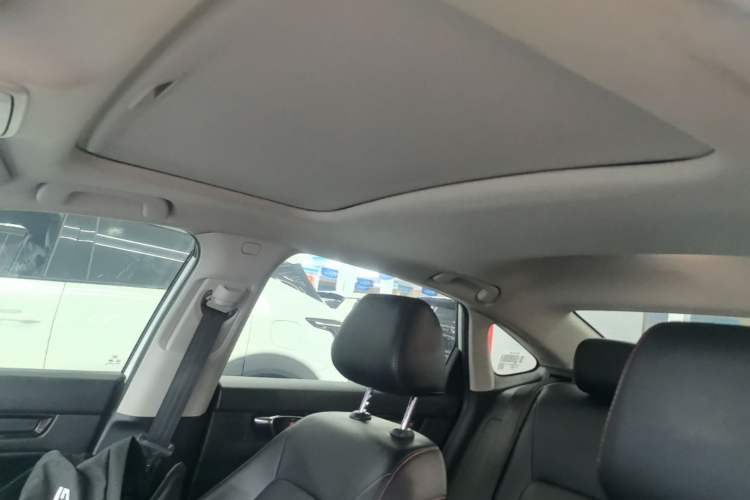 Used Honda Civic 2022 240TURBO CVT Dynamic Edition Headliner
