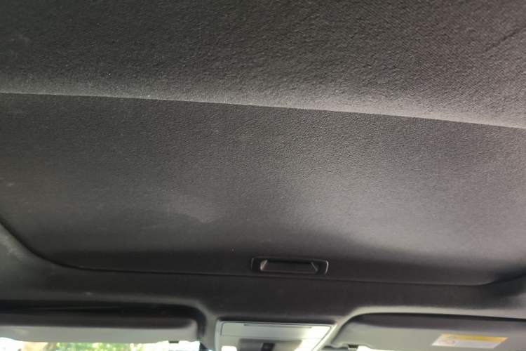 Used Honda Civic 2022 240TURBO CVT Dynamic Edition Headliner