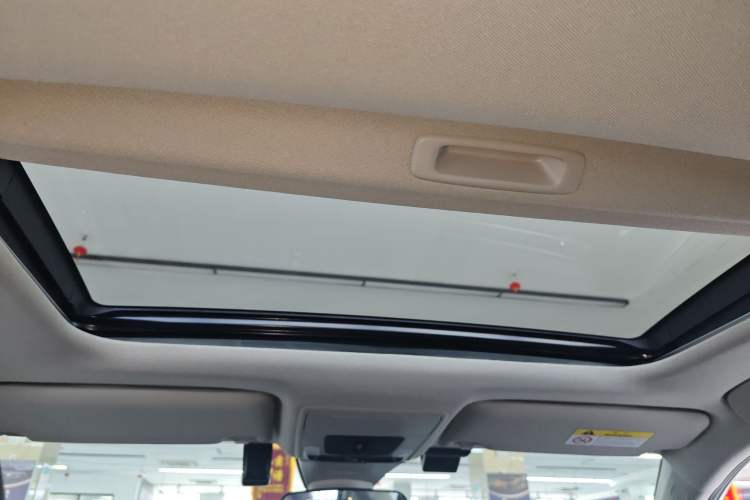 Used Honda Civic 2022 240TURBO CVT Dynamic Edition Headliner