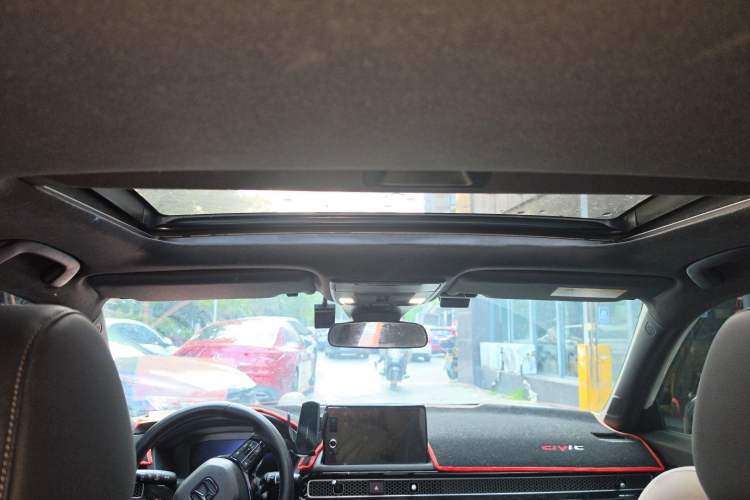 Used Honda Civic 2022 240TURBO CVT Dynamic Edition Headliner